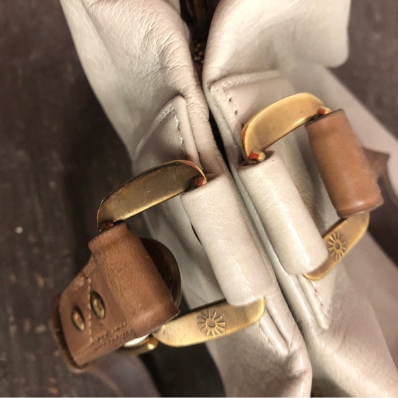 Chloe - Picture 10 of 10